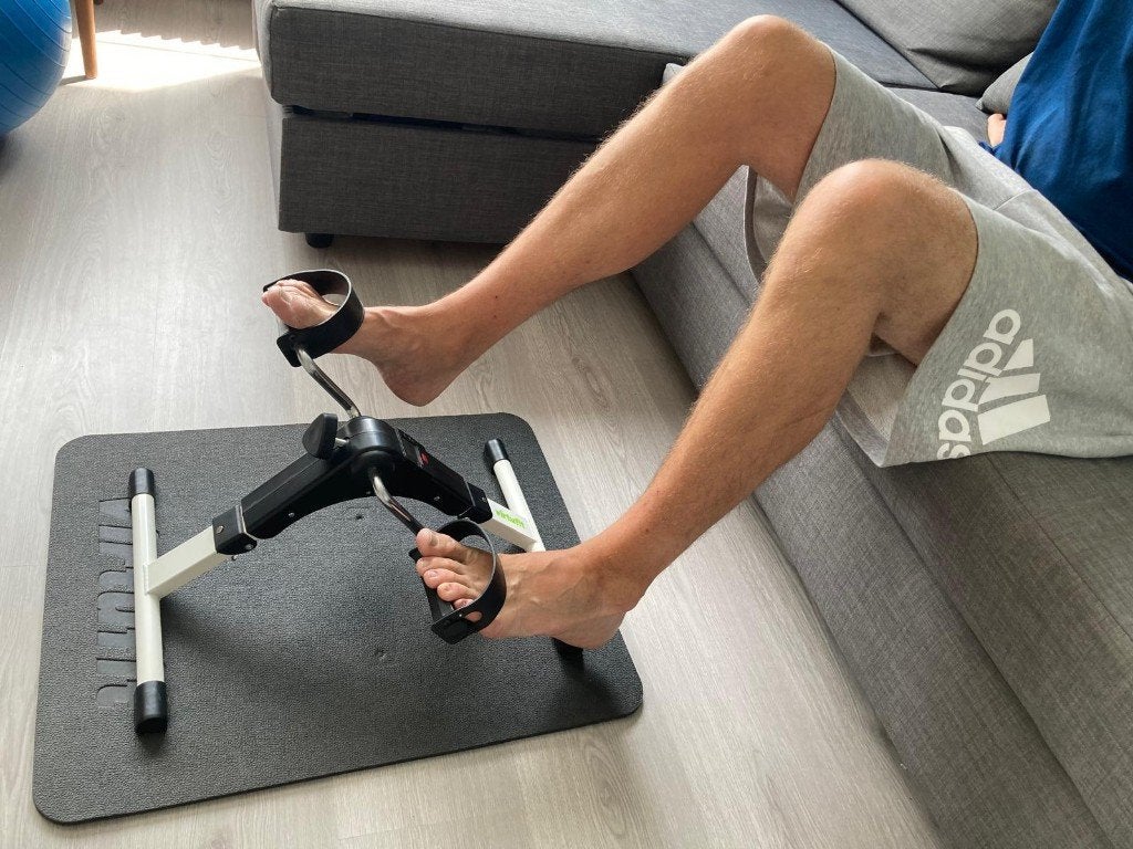 VirtuFit stoelfiets, Sports & Fitness, Appareils de fitness, Vélo de bureau, Jambes, Enlèvement, Utilisé