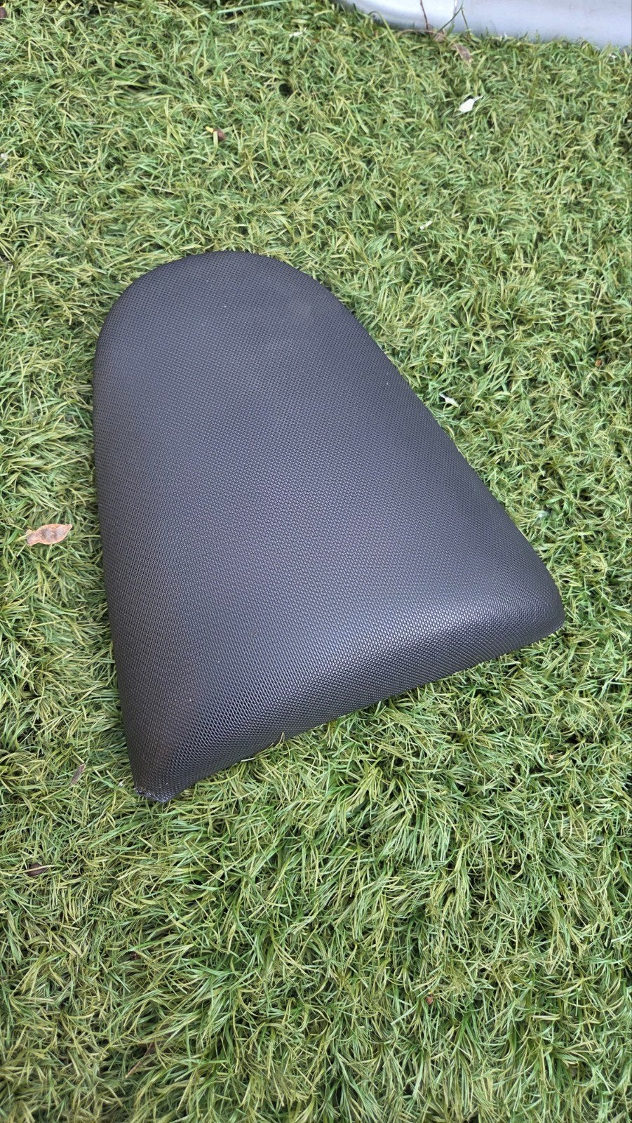 Passagierszadel voor een Aprilia SR50, Vélos & Vélomoteurs, Pièces de cyclomoteur | Scooters, Utilisé, Aprilia, Enlèvement ou Envoi