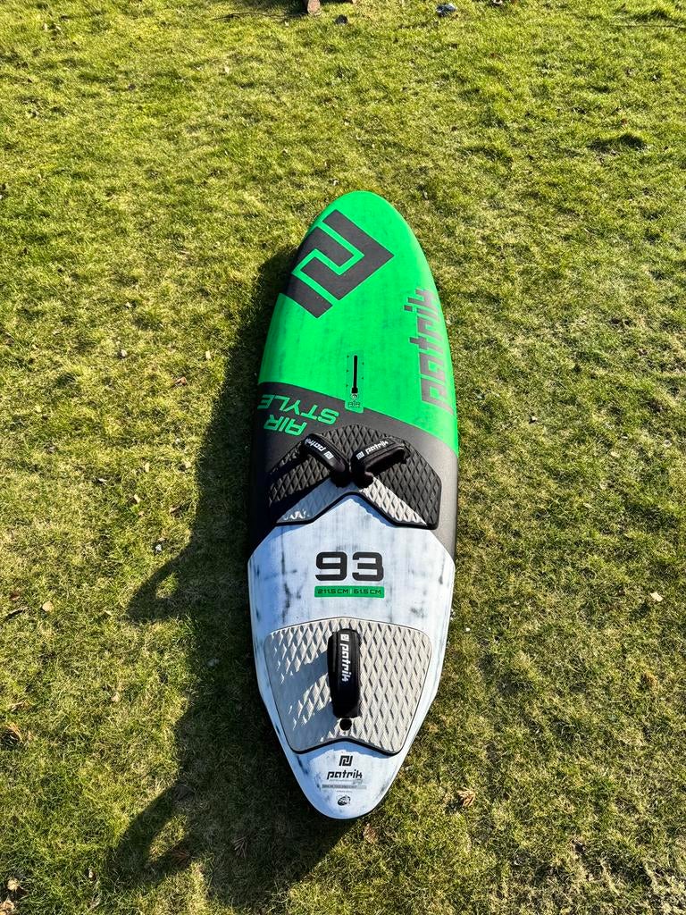 Patrik diethelm air-style, 93 liter, Watersport en Boten, Windsurfen, Zo goed als nieuw, Ophalen