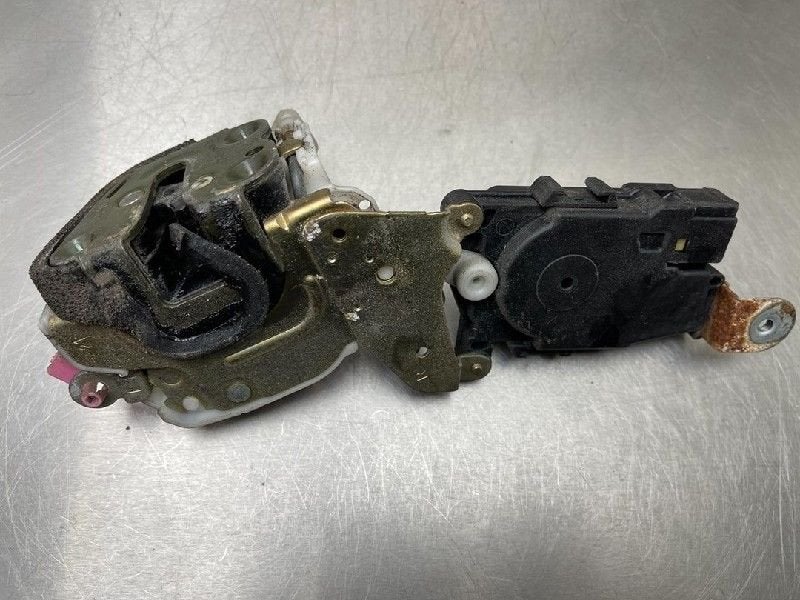 SERRURE DE PORTE RODS AVANT DROIT Subaru Legacy Wagon (BG), Utilisé, Subaru