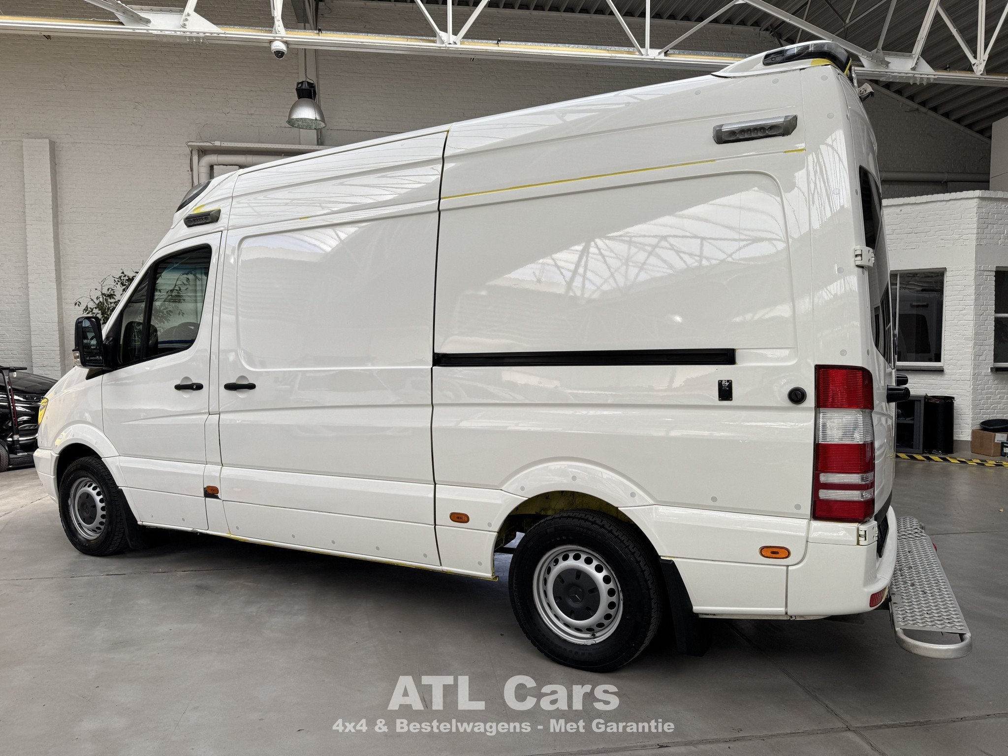 Mercedes-Benz Sprinter 319 CDI | AMBULANCE | 1STE EIGENAAR |, Autres modèles, Entreprise, 3 places, Carnet d'entretien