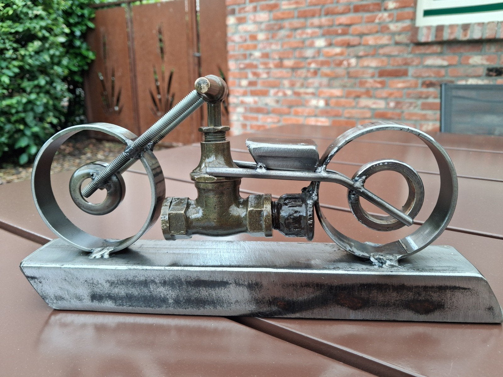 Kraanig motoke, Motos