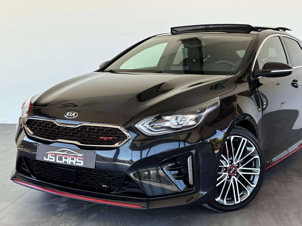 Kia ProCeed pro_cee'd GT 1.6 T-GDi DCT-GPS-T.OUVRANT-CARPLAY, Automaat, Gebruikt, 4 cilinders, Alcantara