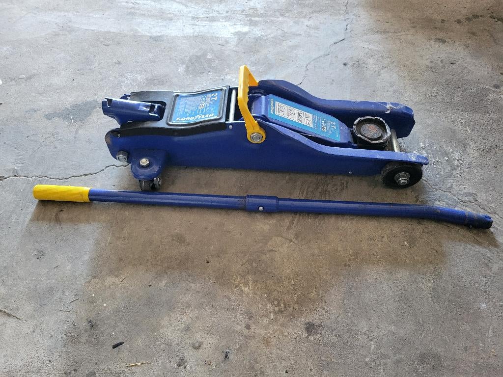 Auto krik 2T, Enlèvement, Comme neuf