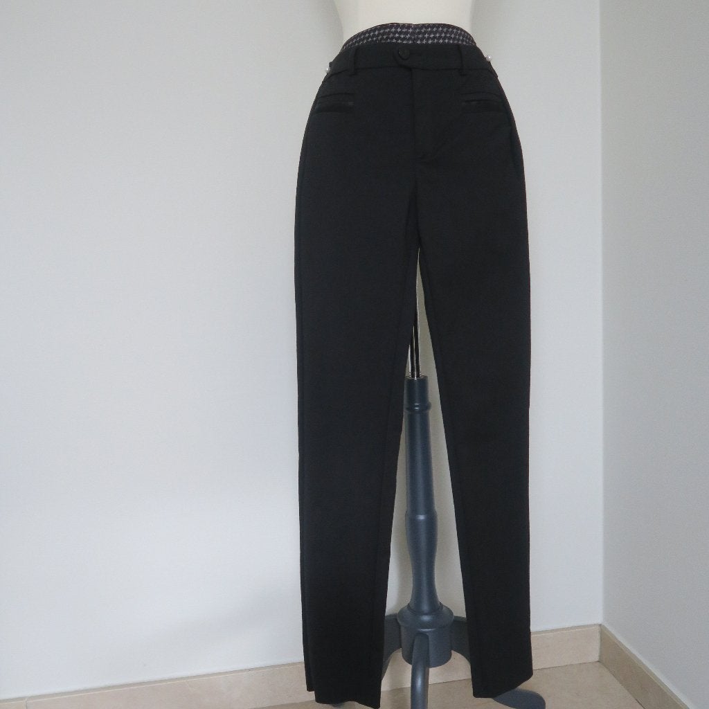 Zwarte pantalon/Chino - Xandres- M 36, Kleding | Dames, Zwart, Ophalen of Verzenden, Zo goed als nieuw, Maat 36 (S)