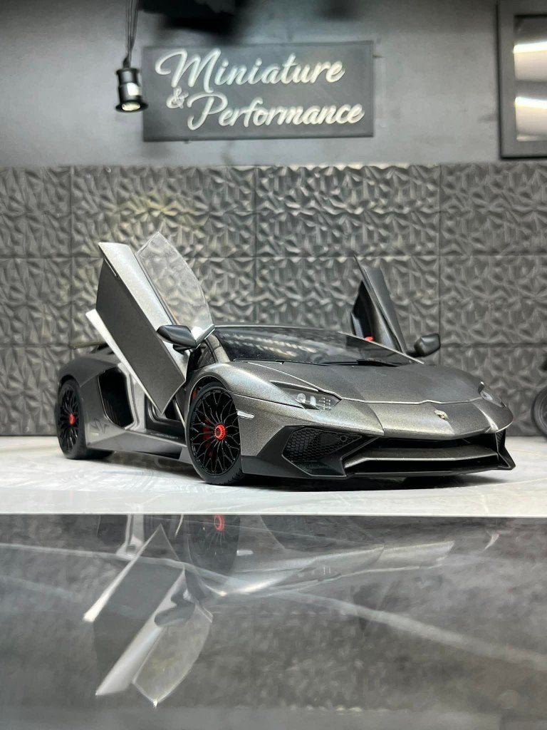 1/18 Lamborghini Aventador SV, Enlèvement ou Envoi, Utilisé, Voiture, Autoart