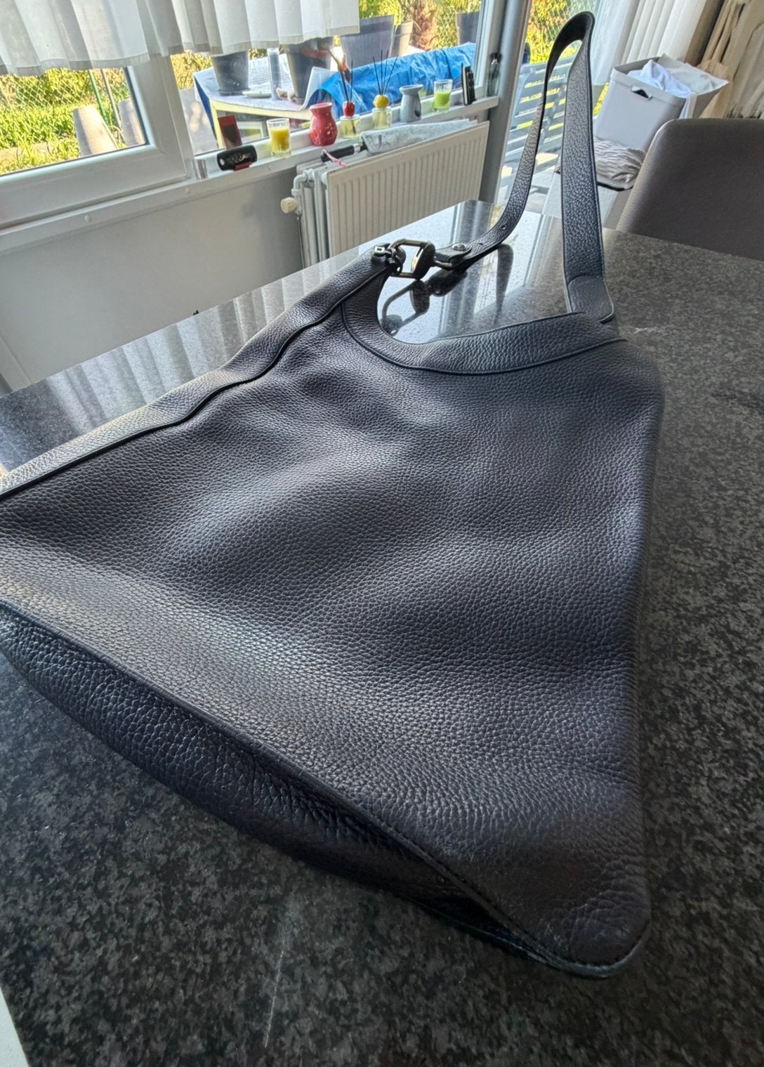 Sac Delvaux, Enlèvement, Sac à bandoulière
