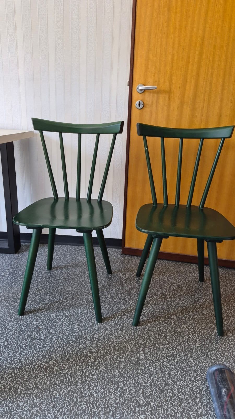 Stoelen, Enlèvement