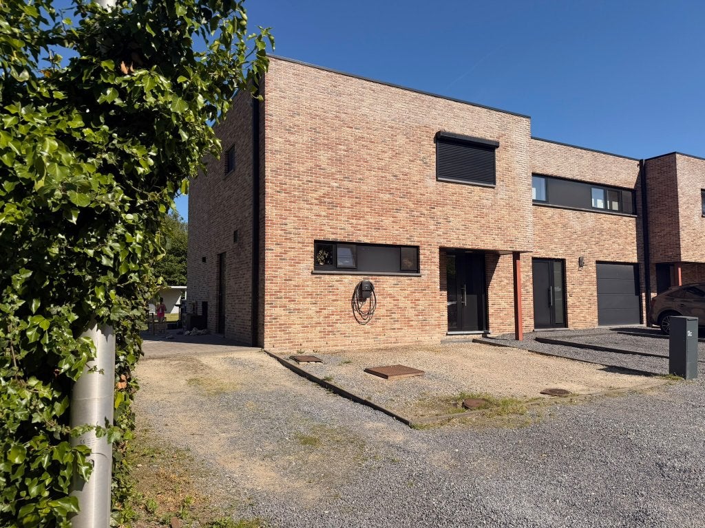Huis te koop in Houthalen-Helchteren, Immo, 144 m², Tot 200 m², 3 kamers, Hoekwoning