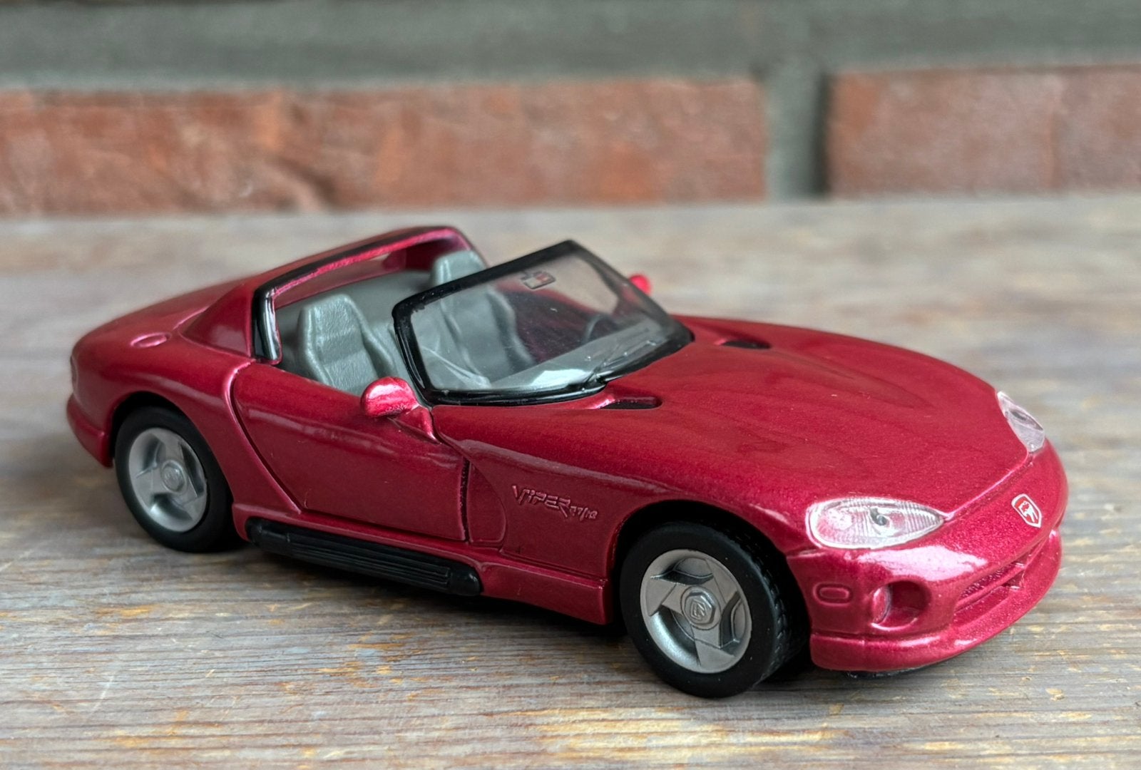 Maisto Shell Dodge Viper RT/10 – schaal 1:39, Hobby en Vrije tijd, Modelauto's | Overige schalen, Zo goed als nieuw, Auto, Ophalen of Verzenden