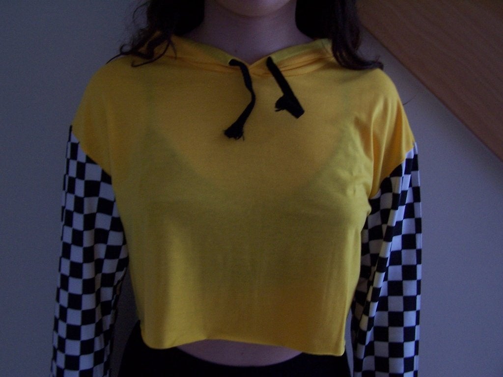 T-shirt met kap – geel met dambordmouwen (crop model), Geel, Ophalen of Verzenden, Zo goed als nieuw, Lange mouw