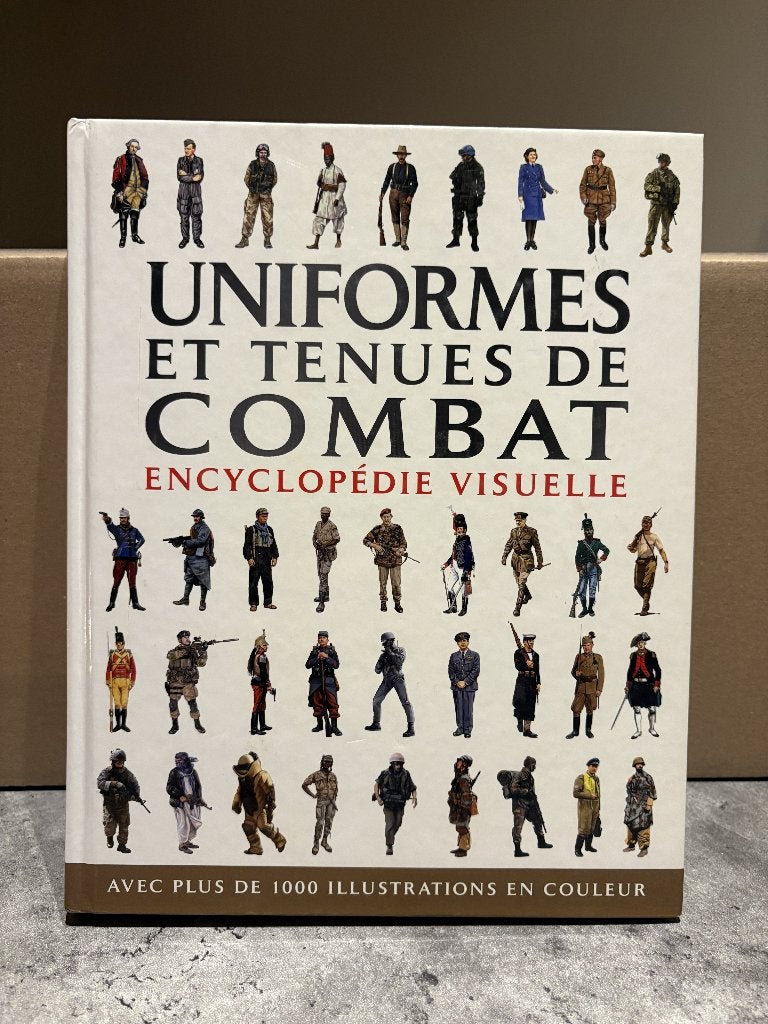 Uniformes et Tenues de Combat - Encyclopédie Visuelle, Ophalen of Verzenden, Zo goed als nieuw, Chris McNab, Los deel