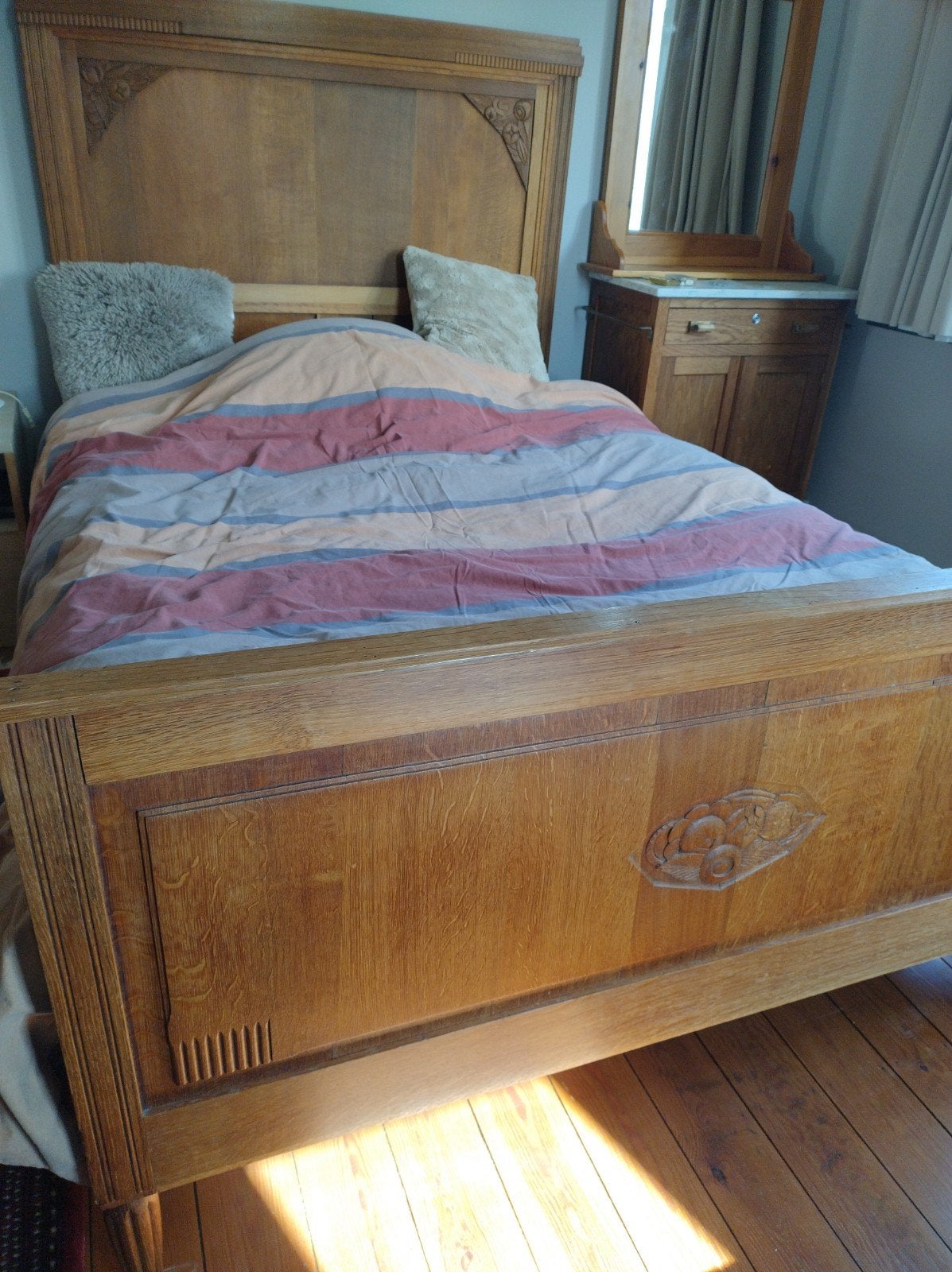 antiek vol houten bed, Antiek en Kunst, Antiek | Meubels | Bedden, Ophalen