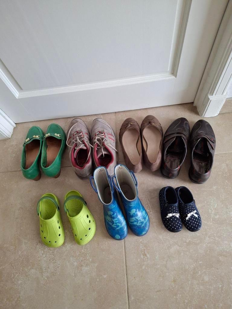 4 paar damesschoenen maat 40 en 3 paar kinderschoentjes, Ophalen, Groen