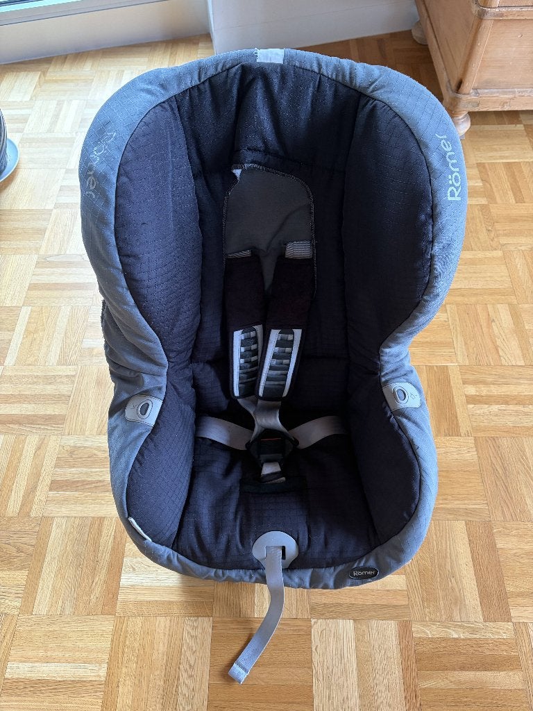 Siège auto Römer Duo Plus (9 - 18 kg), Enfants & Bébés, Romer, Enlèvement, 9 à 18 kg, Utilisé