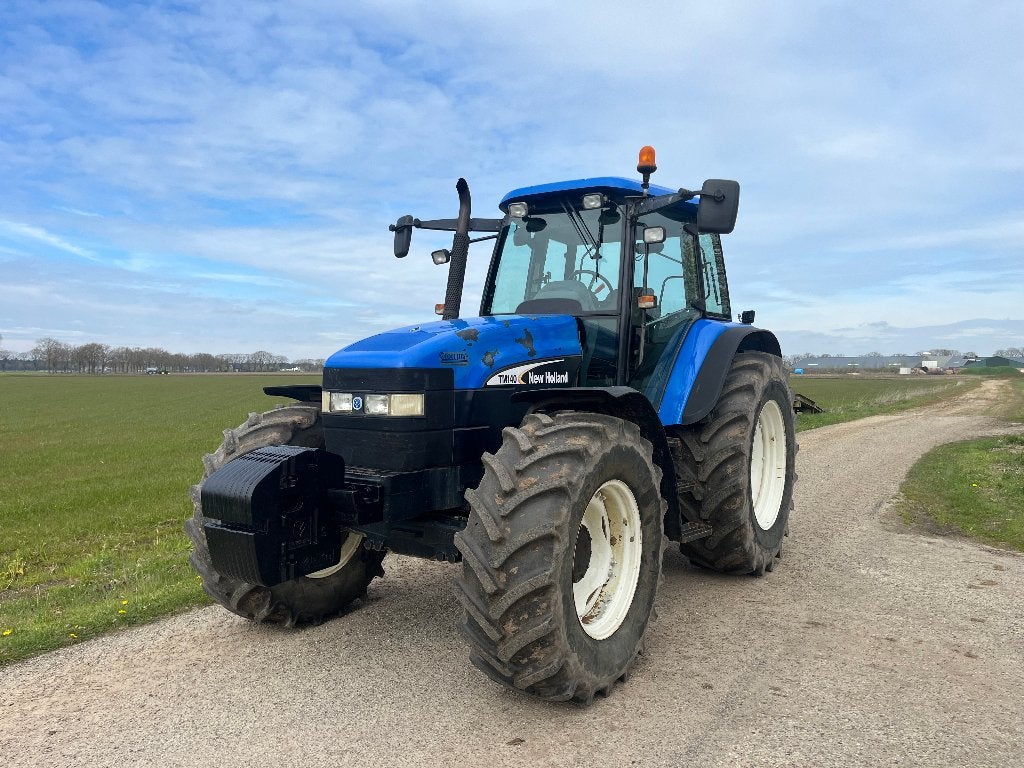 New Holland TM140 , 2003 , 40KM/H, Articles professionnels, Agriculture | Tracteurs, Utilisé, Plus de 10 000, New Holland, 120 à 160 ch