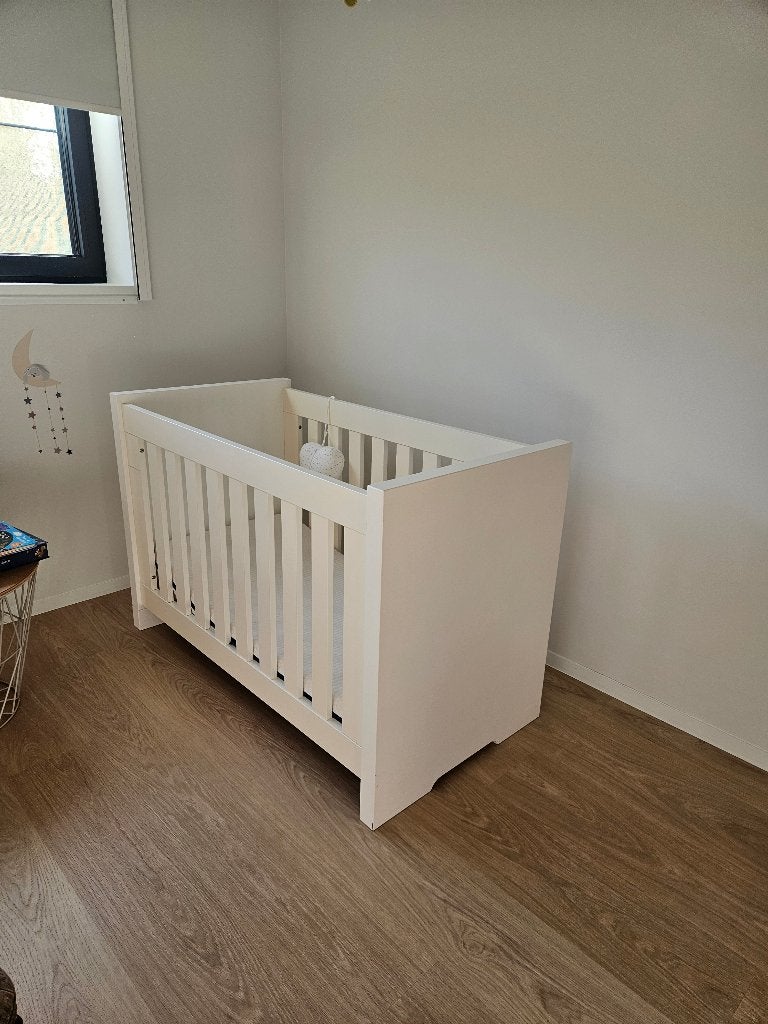 Kinderbed en commode, Enlèvement, Utilisé, Sommier à lattes