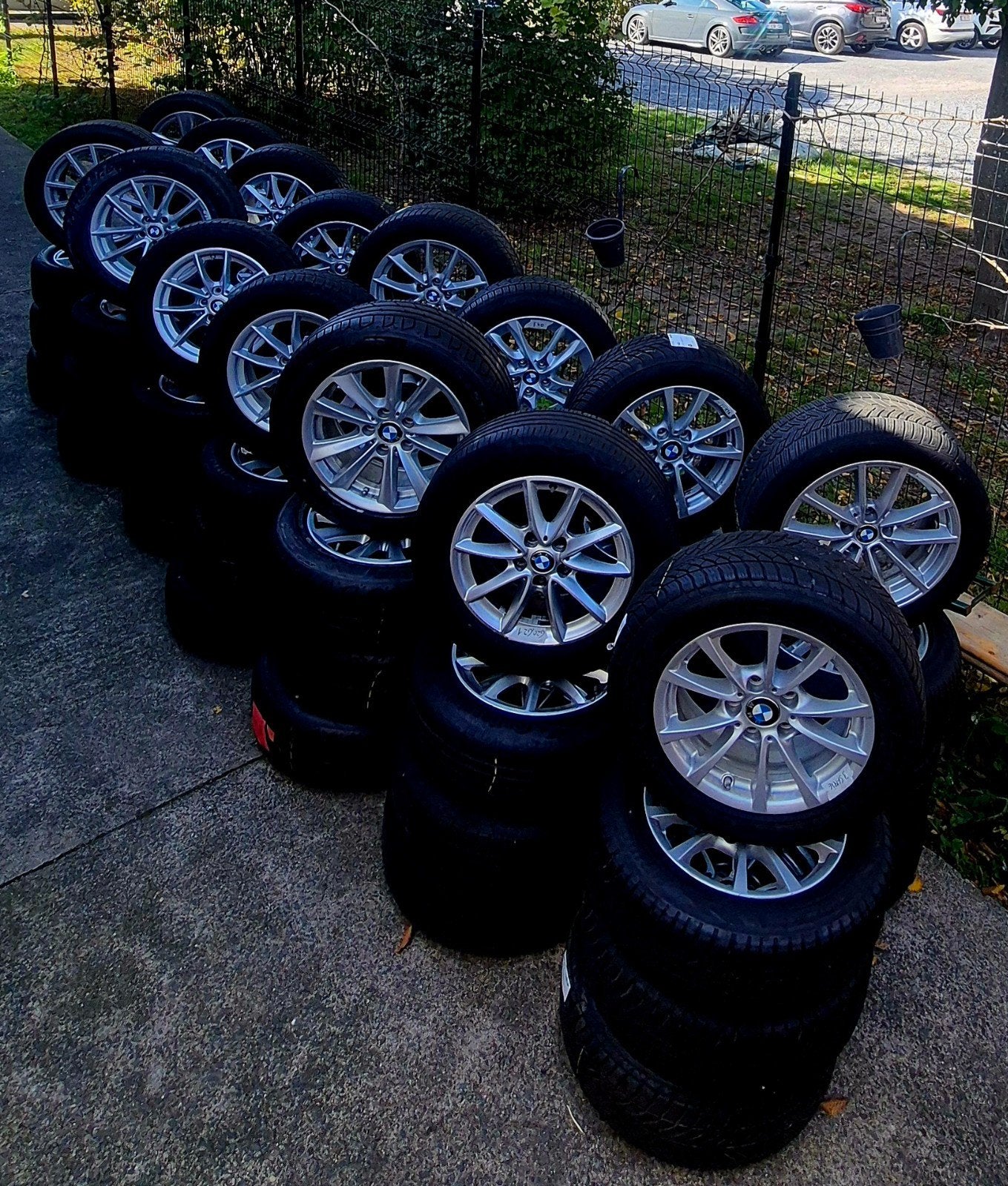 15 SET BMW VELGEN MET NIEUWE BANDEN, Auto-onderdelen, Ophalen, Banden en Velgen