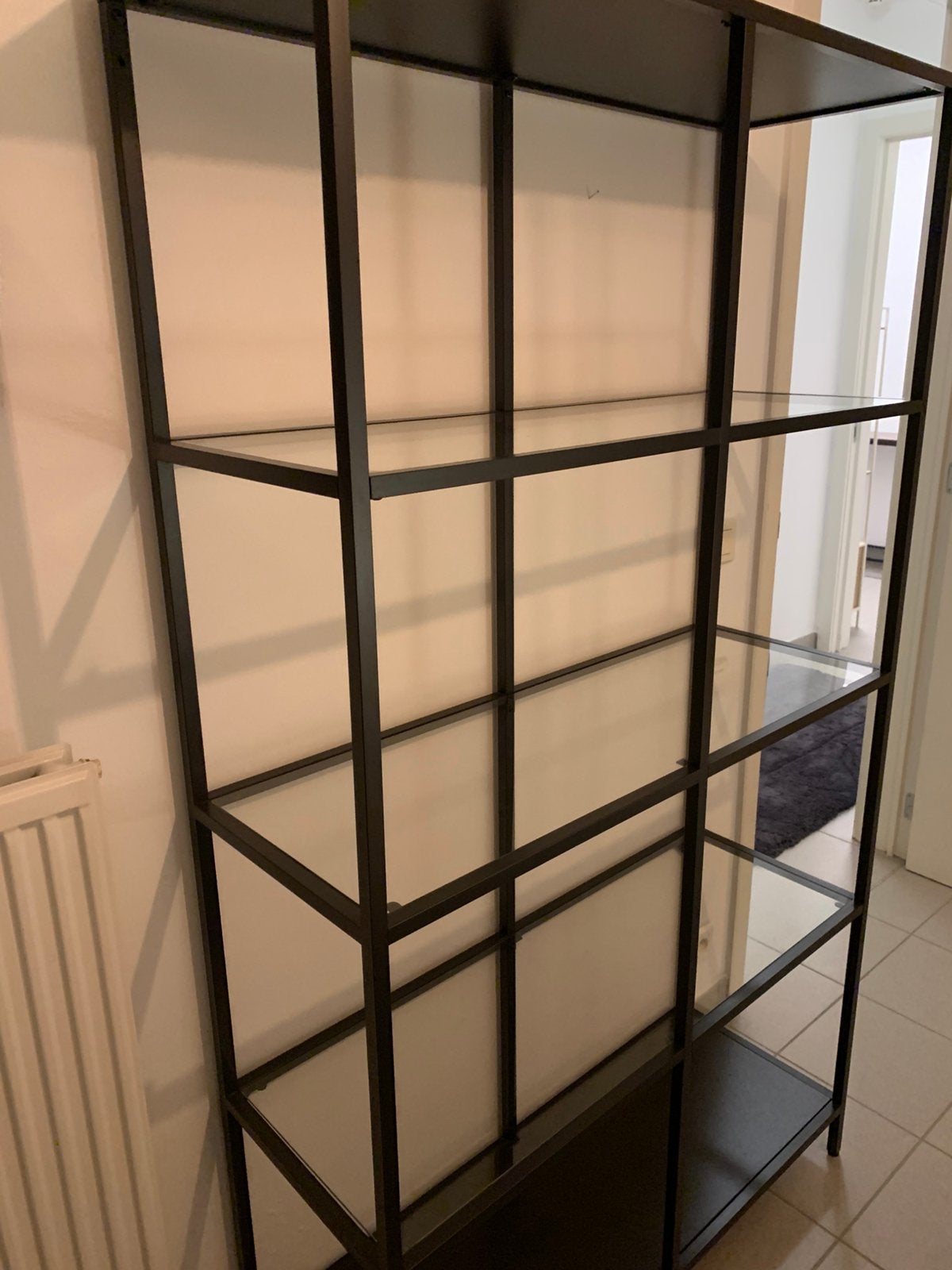 Mooie vitrinekast van vittsjo ikea in zeer goede staat, Ophalen, Zo goed als nieuw