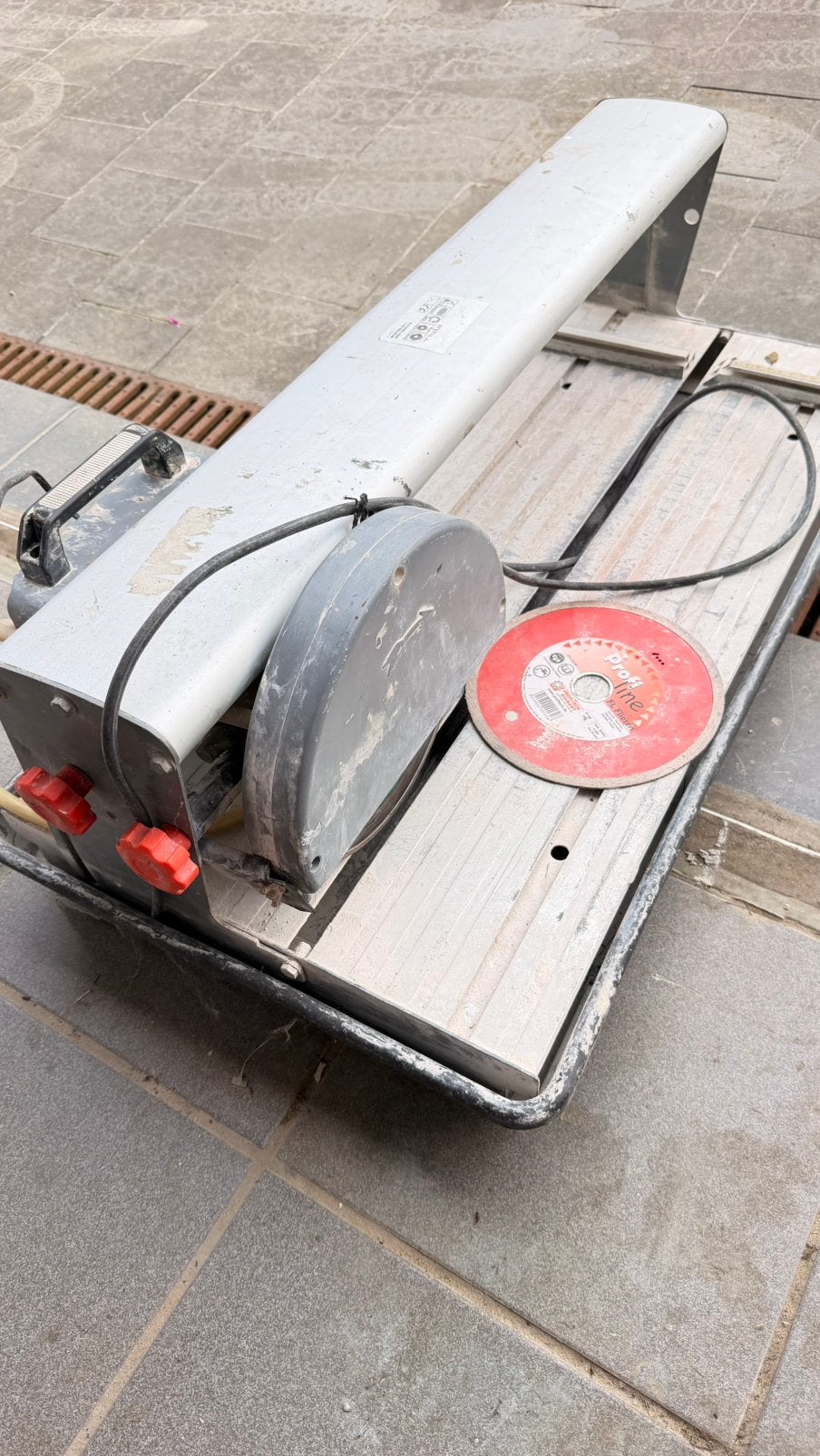 Coupe carrelage électrique, Doe-het-zelf en Bouw, Gereedschap | Zaagmachines, Ophalen, Gebruikt, Overige typen
