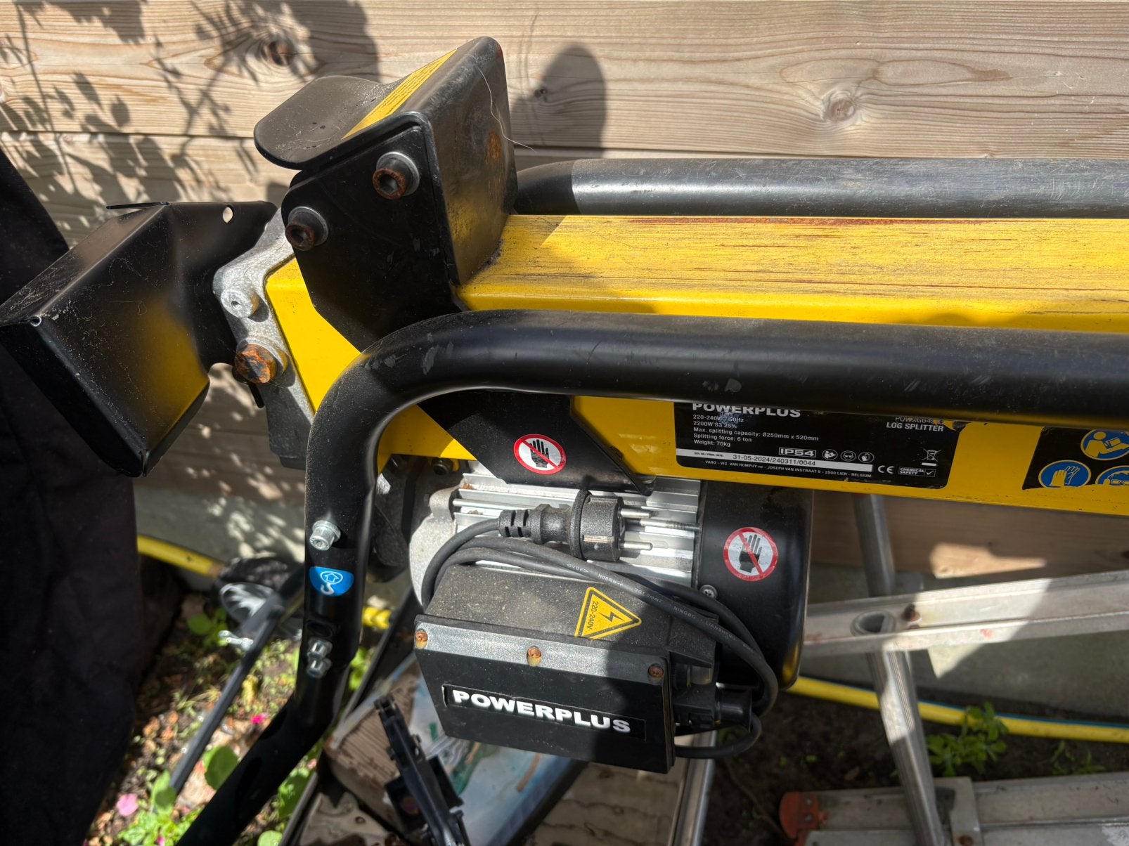 Kloof machine powerplus, Jardin & Terrasse, Fendeuses, Comme neuf, Allongé, Électrique, Enlèvement