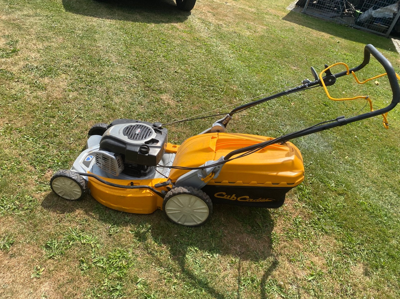 Cub cadet grasmaaier, Ophalen, Zo goed als nieuw