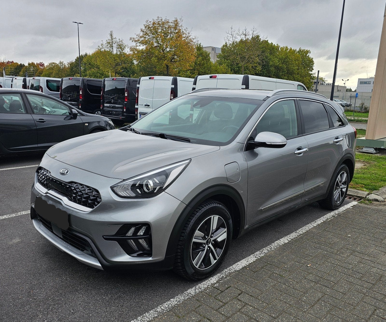 KIA NIRO HYBRIDE BENZINE 2020, Auto's, Automaat, Particulier, Zilver of Grijs, Niro