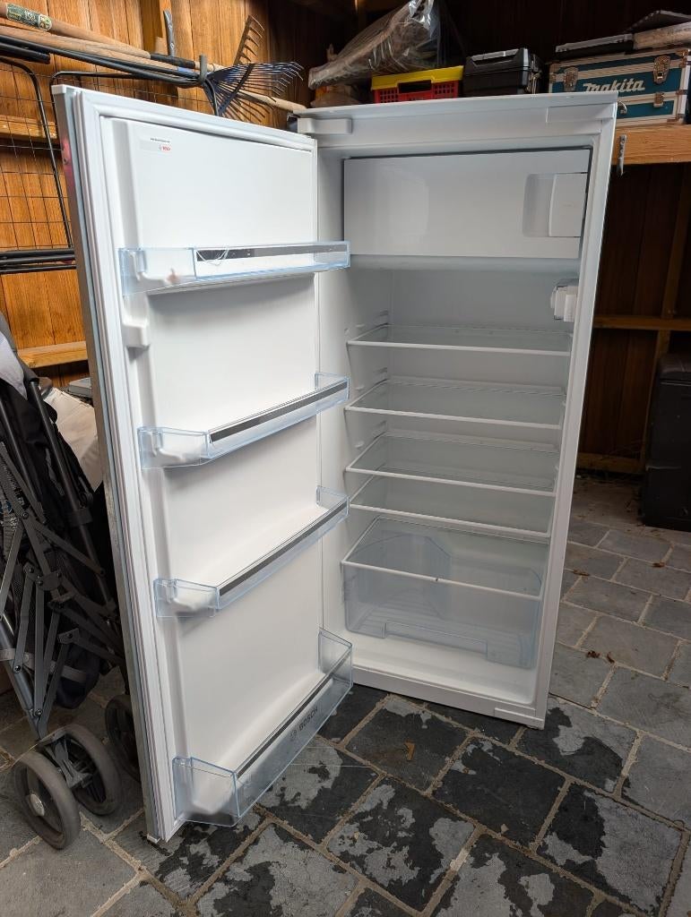 Bosch koelkast inbouw, Elektronische apparatuur, Ophalen, Gebruikt, 120 tot 140 cm, 200 liter of meer