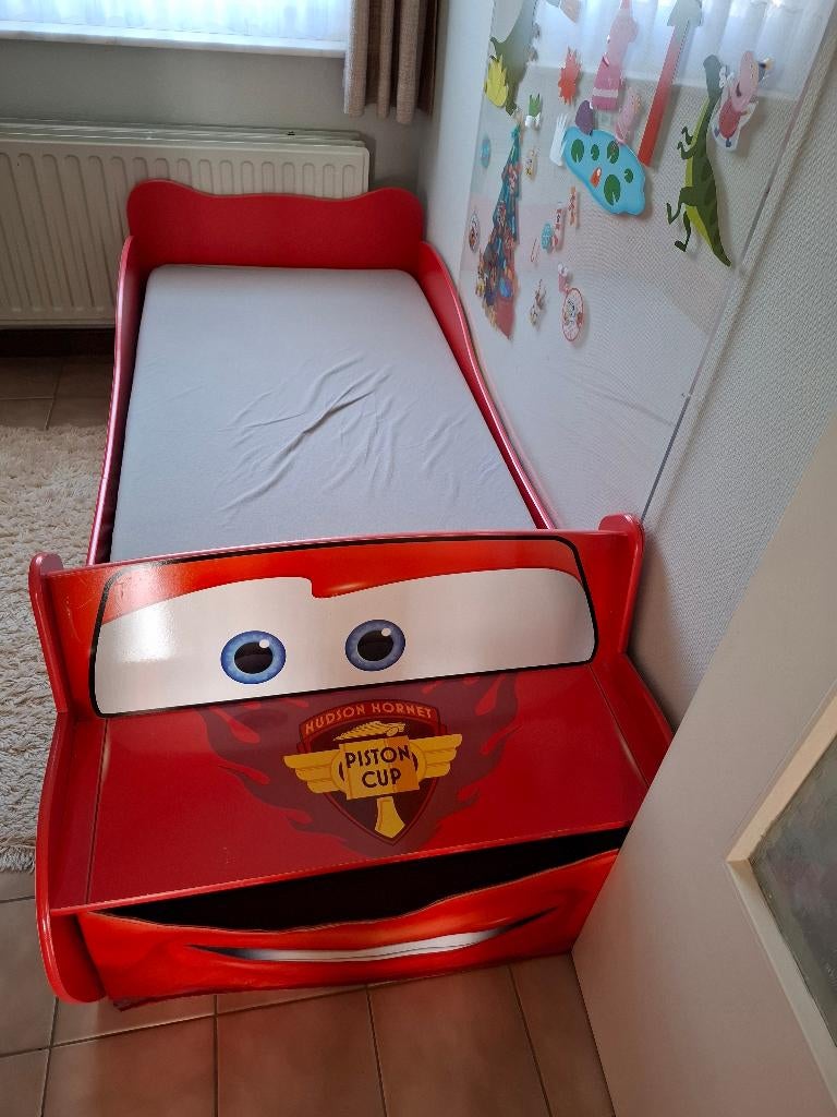 kinderbedje jongens, Kinderen en Baby's, Ophalen, Zo goed als nieuw, Matras
