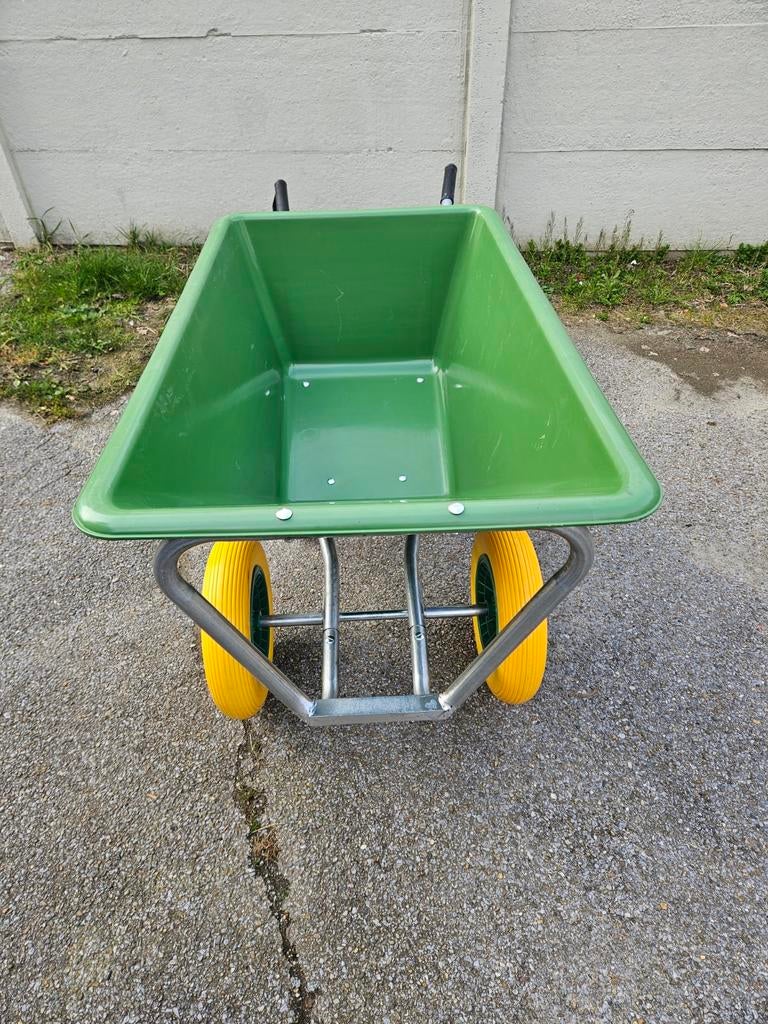 Landbouwkruiwagen met antilekbanden 200 liter in Houthalen, Ophalen