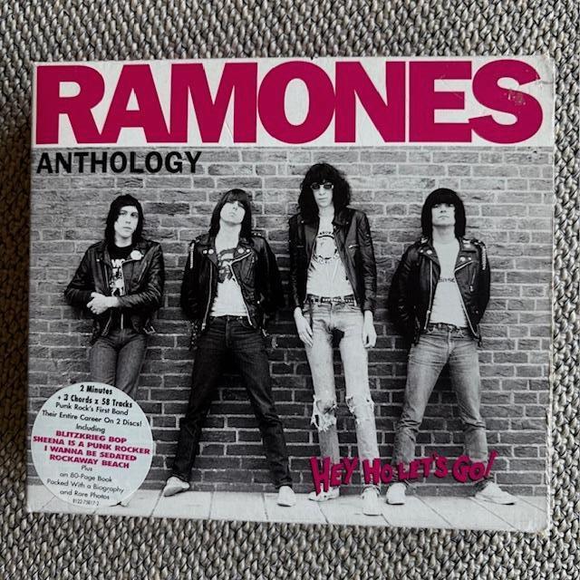 2CD The Ramones - Anthology - Deluxe Limited Edition !!!, Enlèvement ou Envoi
