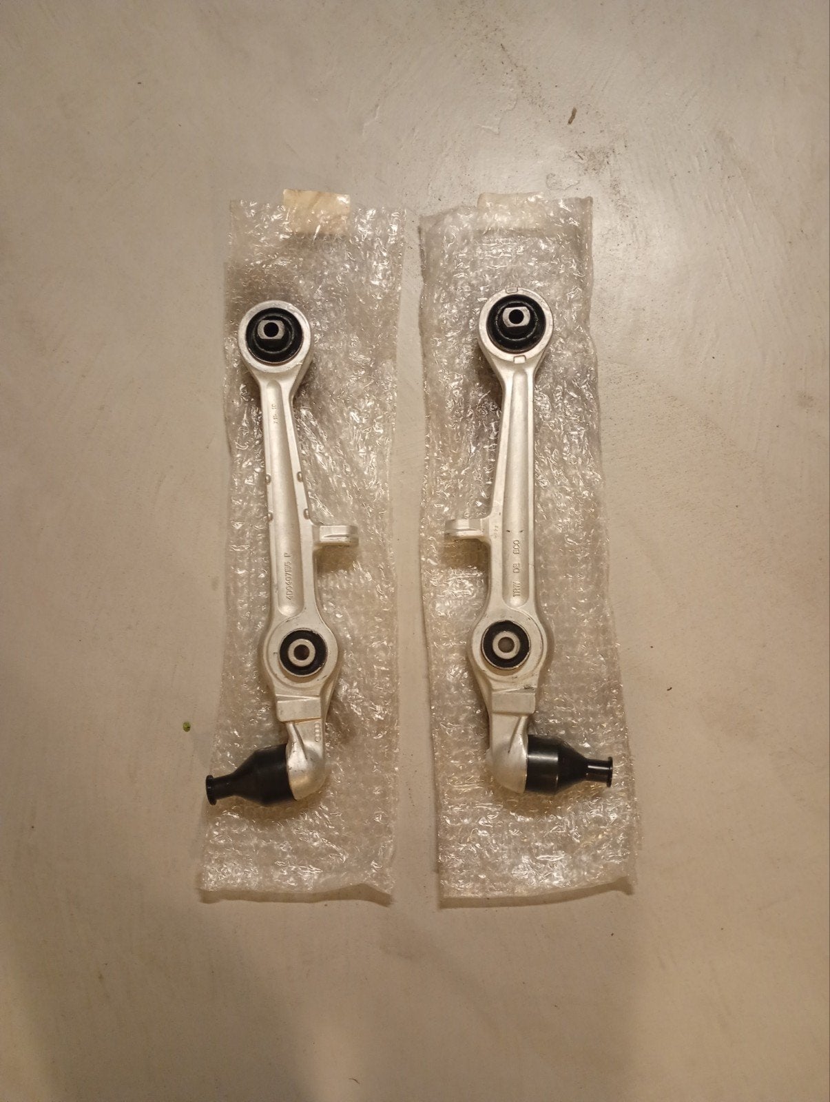 Numéro de pièce du jeu Wishbone : 4D0 407 151P, Enlèvement ou Envoi, Neuf, Audi