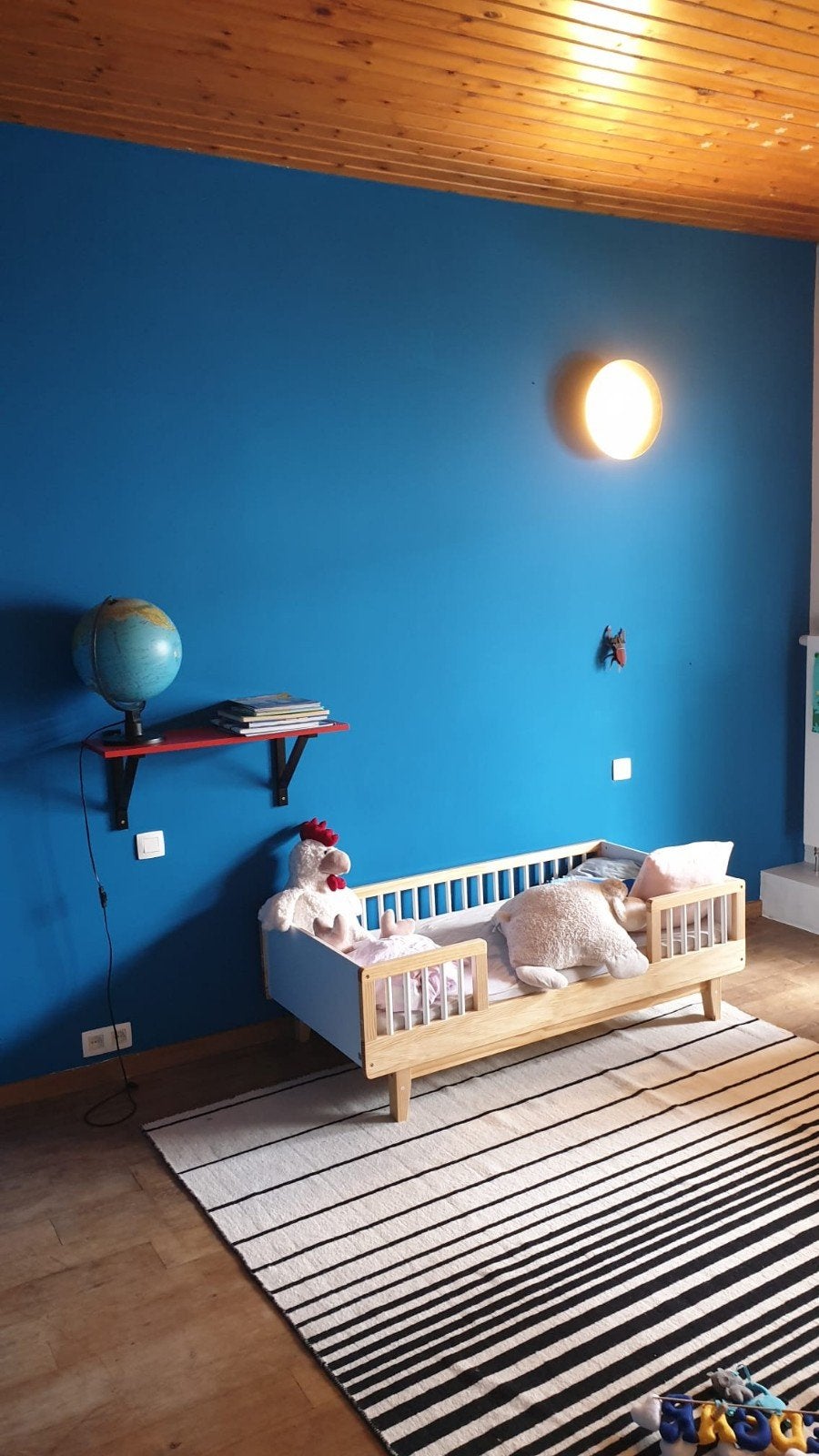 lit bébé 140 x 70 cm avec matelas, Maison & Meubles, Chambre à coucher | Chambres à coucher complètes, Enlèvement