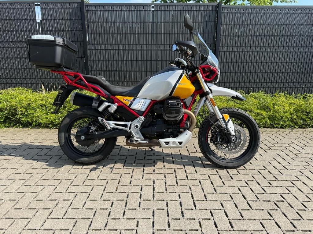 Moto Guzzi V85tt, 2 cilinders, Motorrijbewijs A, Gebruikt, Particulier