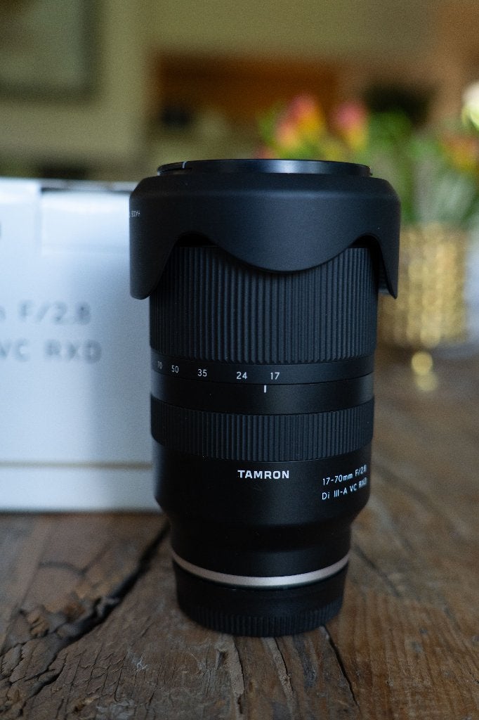 Tamron 17-70 - Sony-houder, Ophalen of Verzenden, Zo goed als nieuw, Standaardlens, Zoom