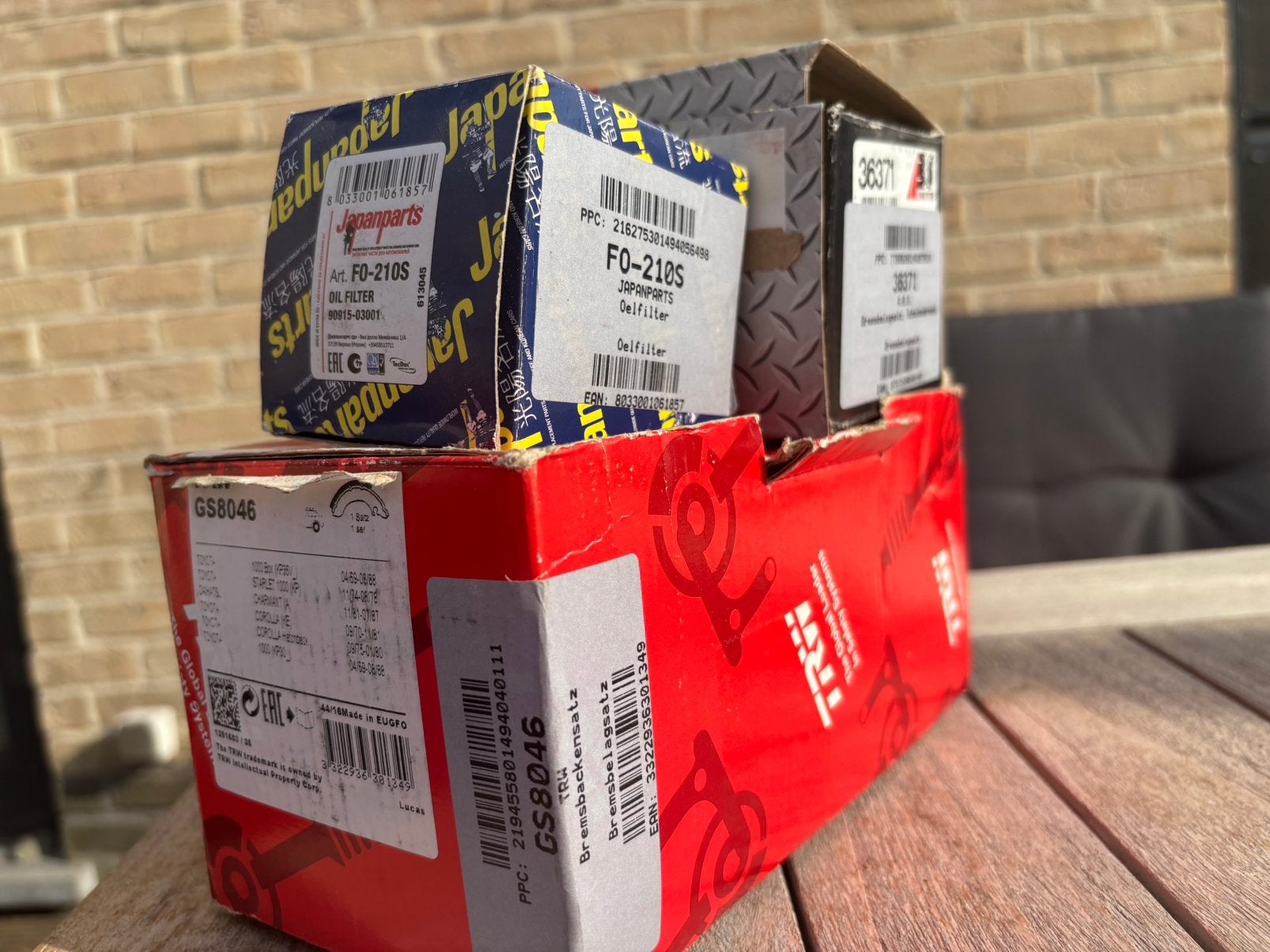 Toyota 1000 (KP30) remblokken voor en achter, nieuw in doos, Ophalen of Verzenden, Toyota