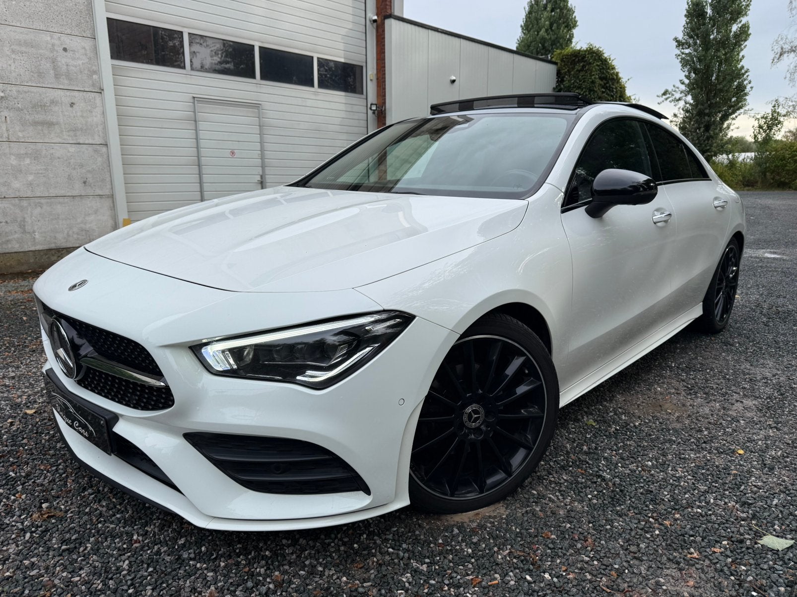 Mercedes CLA 180 AMG Nightpack Berline Pano Autom Full 2020, CLA, Wit, Bedrijf, 5 deurs