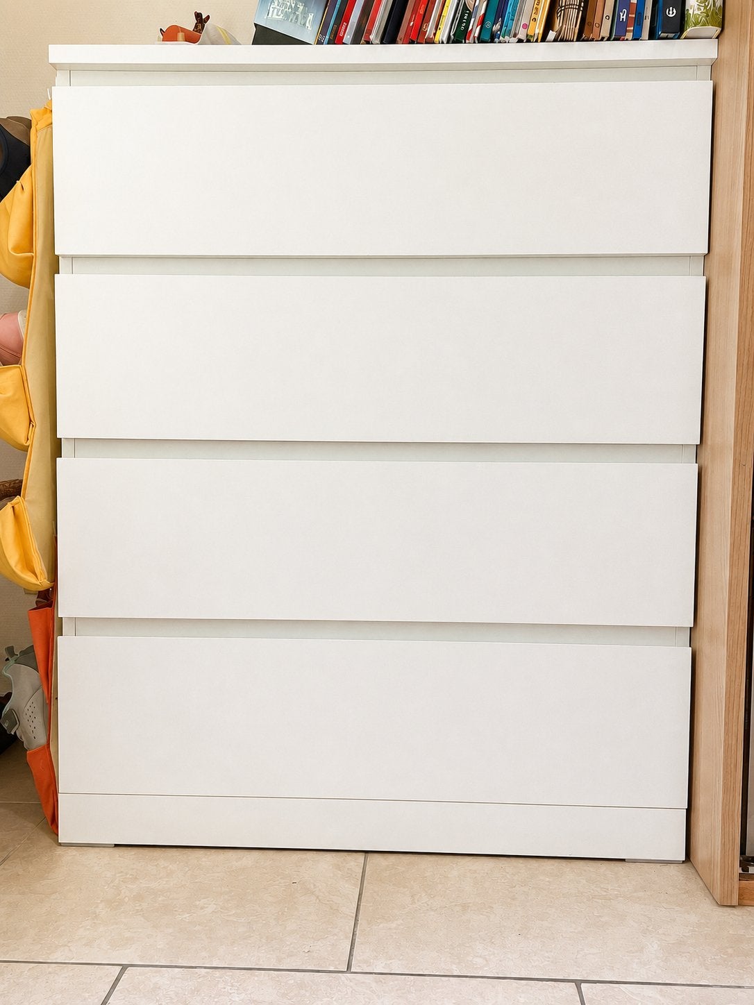 Commode blanche à 4 tiroirs, Enlèvement, Comme neuf