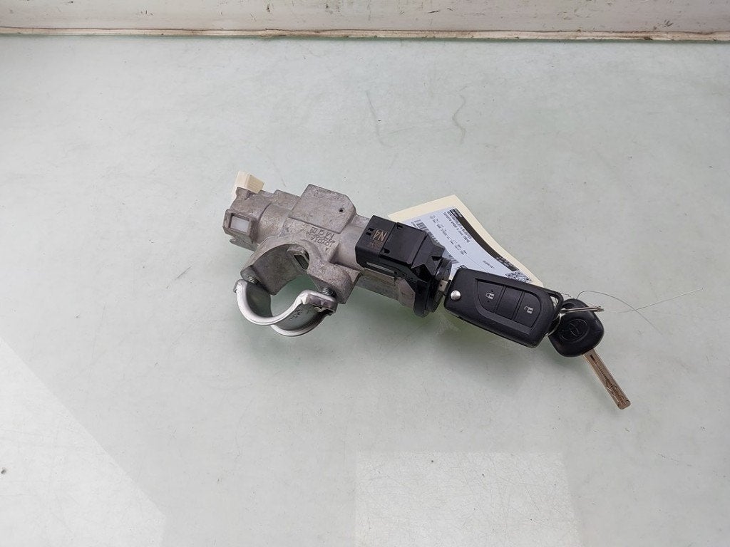 CONTACTSLOT + SLEUTEL (|450200214|6905702B50|4528002430|), Dhr. J. Ham, Gebruikt, Administratie@autoham.nl, Toyota