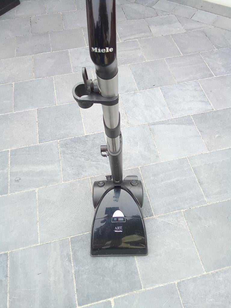 Aspirateur balai Miele Art, Elektronische apparatuur, Stofzuigers, Ophalen