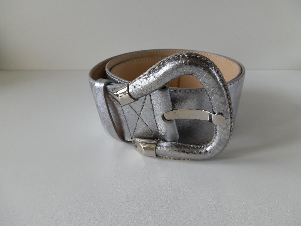 Ceinture Francesco Biasia. De couleur argentée. Apprenez., Enlèvement ou Envoi, Autres couleurs, Comme neuf, 100 cm ou plus