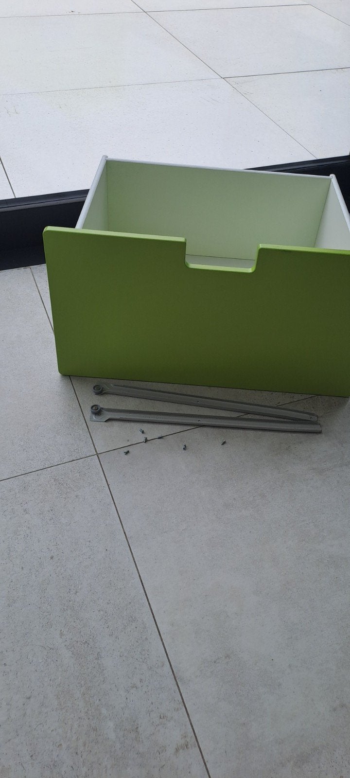 Stuva lade wit/groen, Enfants & Bébés, Chambre d'enfant | Commodes & Armoires, Enlèvement