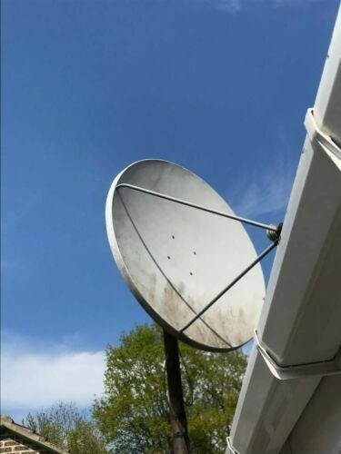 Schotel Channel Master offset met LNB en ontvanger, TV, Hi-fi & Vidéo, Antennes paroboliques, Enlèvement, Antenne (parabolique)