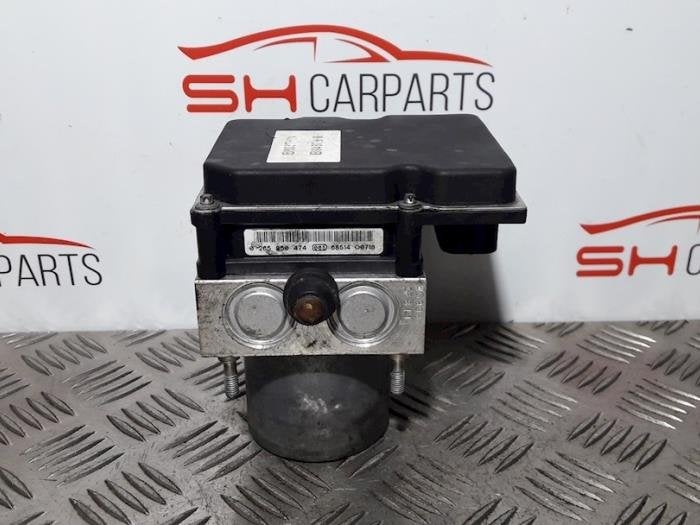Pompe ABS d'un Audi A4, -, 3 mois de garantie, Audi, Utilisé