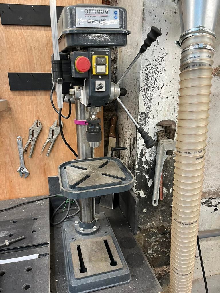 Perceuse de table optimale, Enlèvement, Utilisé, Perceuse, 400 à 600 watts