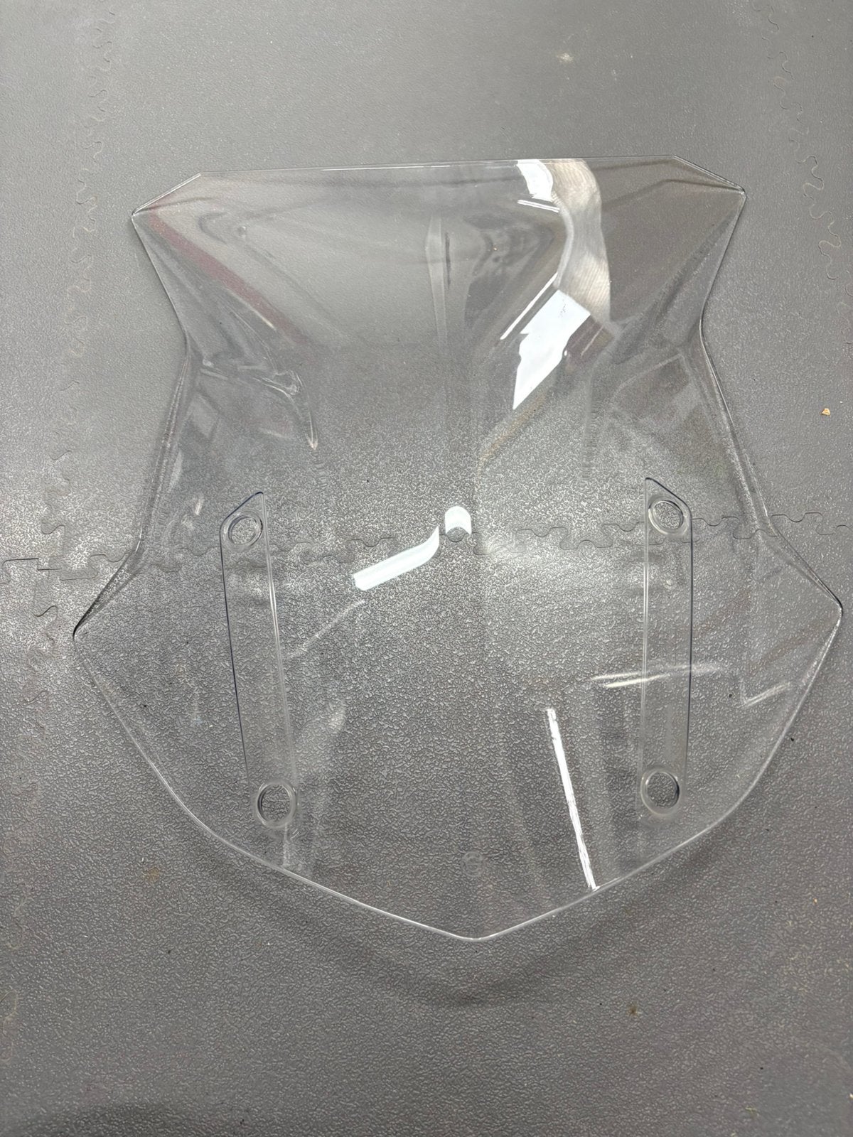 Vitre haute de la BMW R1200 GS (A), Envoi