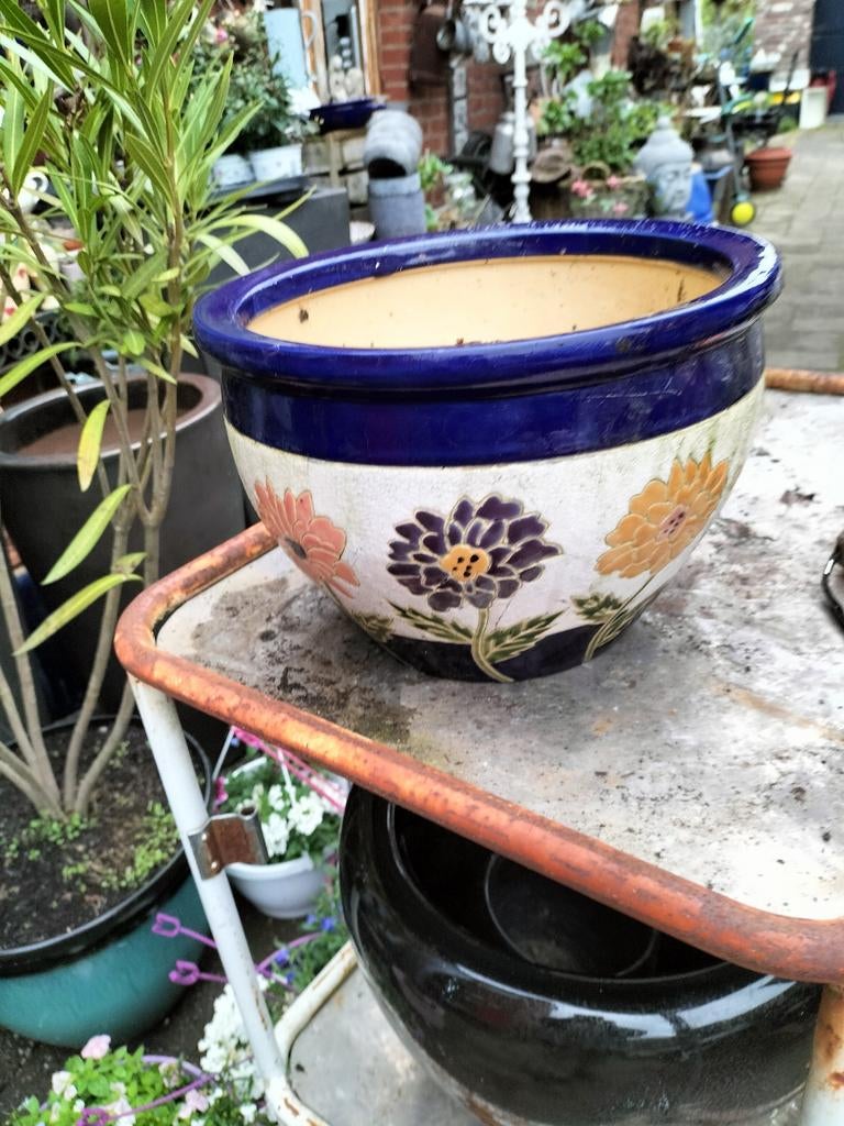 Prachtige grote bloempot, Tuin en Terras, Bloempotten, Kunststof, Binnen, Ophalen