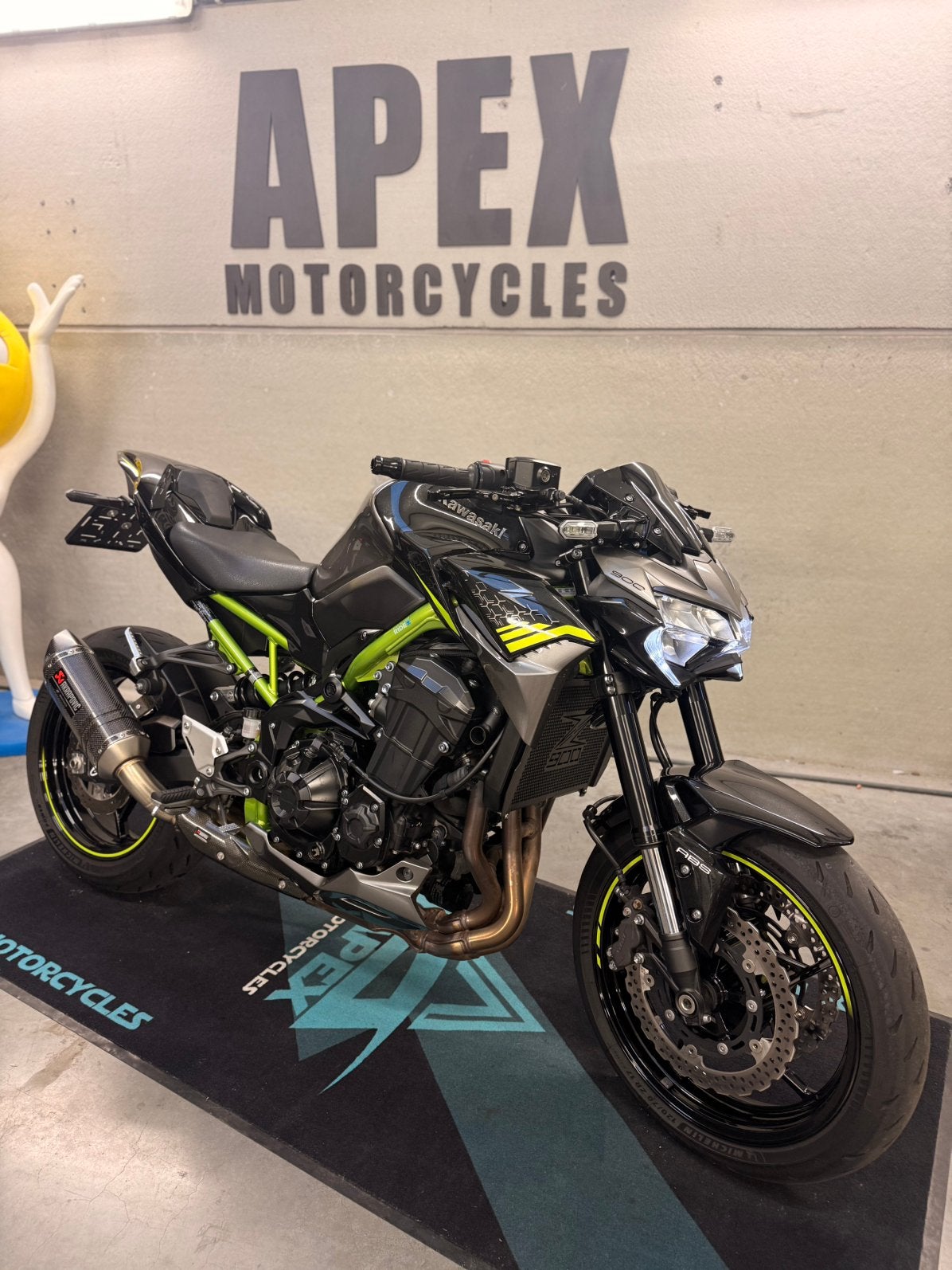 Kawasaki Z900 Performance - Akra - 14 488KM, Motoren, Ophalen, Gebruikt