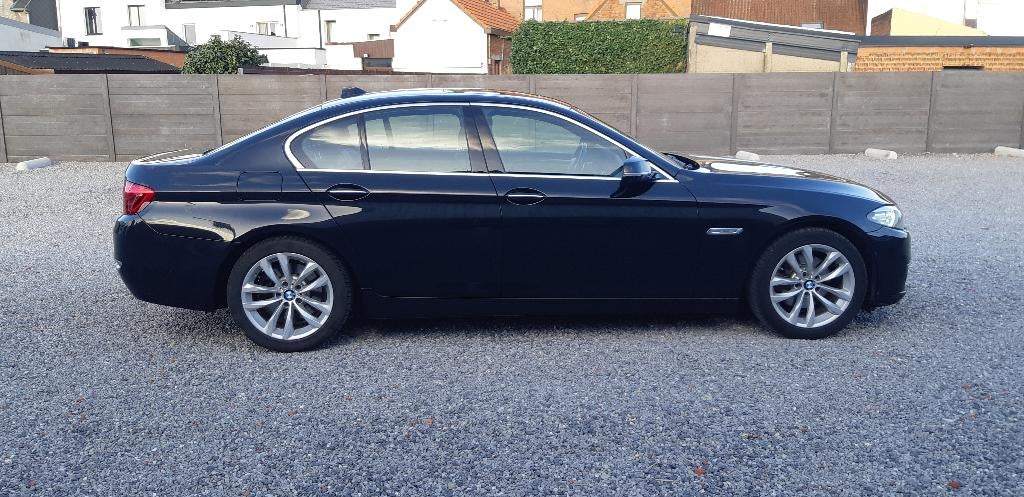 BMW 5 REEKS 2.0 DIESEL  AUTOMAAT  EURO 6, Autos, BMW, Cuir, Entretenue par le concessionnaire, Noir, Automatique