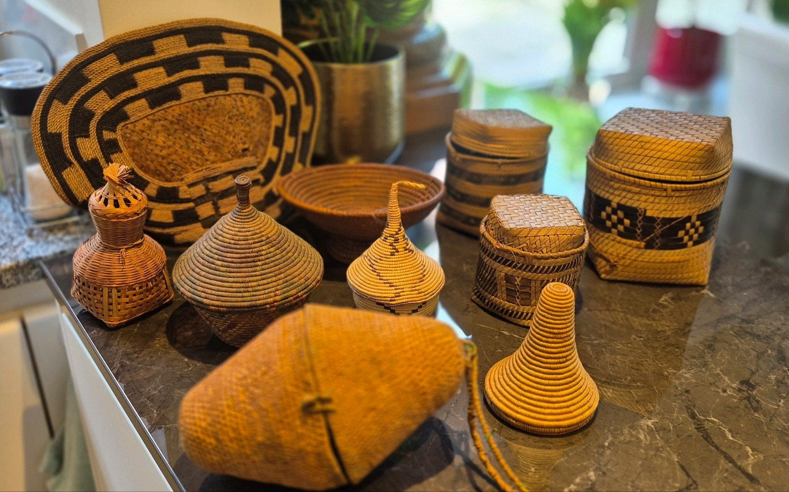 mangbetu cache fesse + tutsi congo mandjes 10 tribaal afrika, Antiek en Kunst, Afrika, Ophalen of Verzenden
